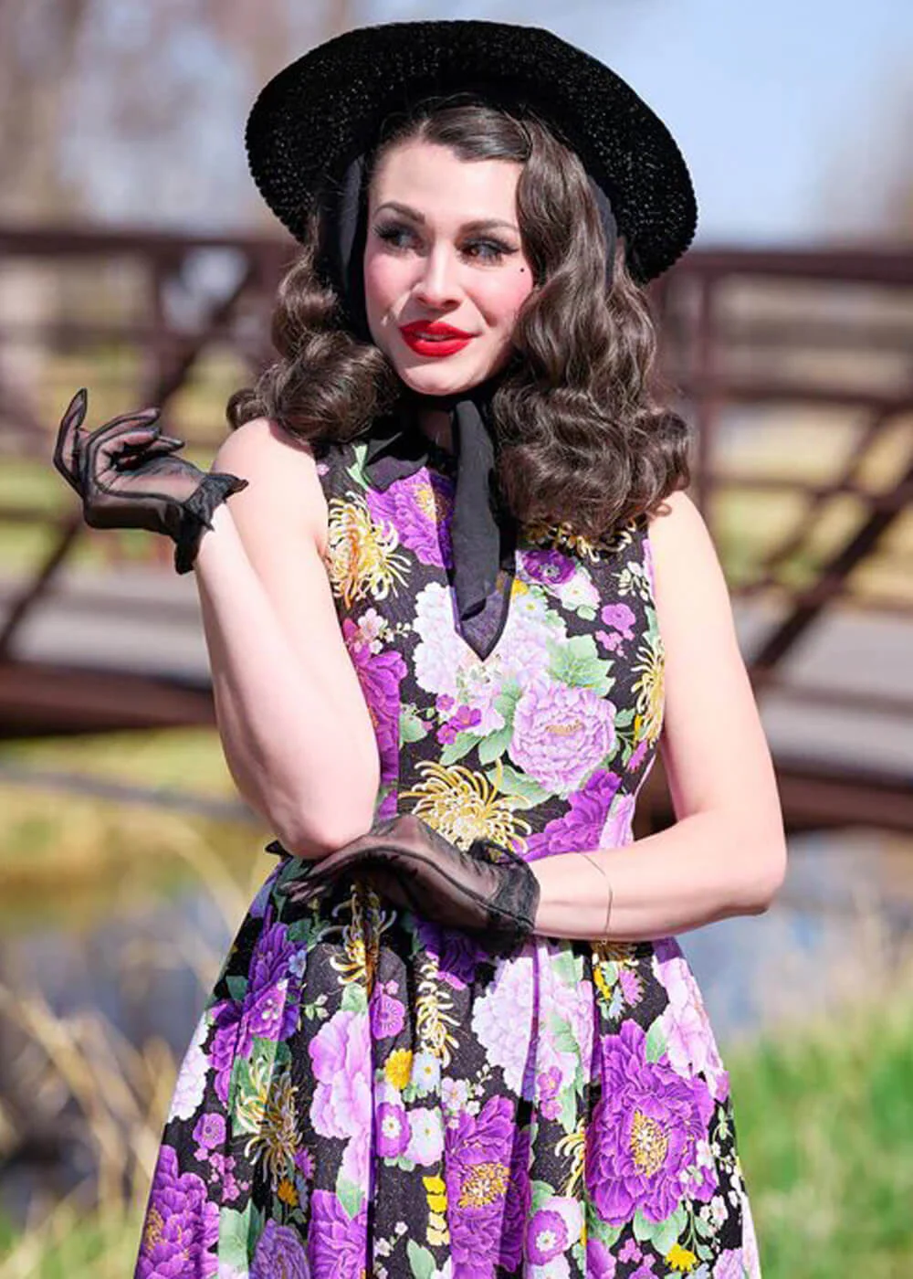 Retrolicious Vintage Floral 50's Swing Jurk Paars